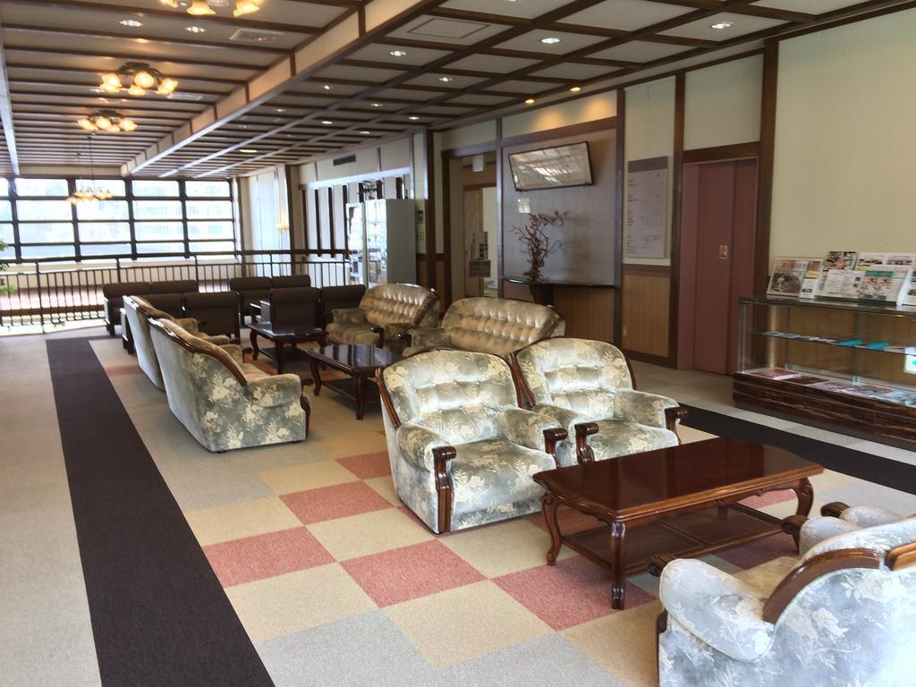Ishiuchi Yungparunas Hotel Minamiuonuma ภายนอก รูปภาพ