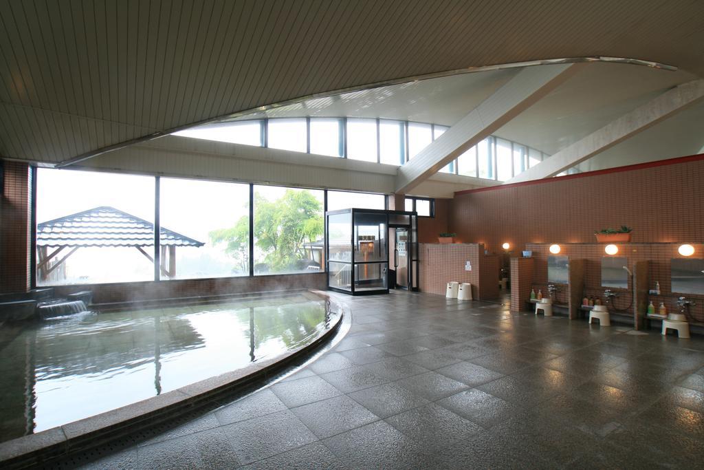 Ishiuchi Yungparunas Hotel Minamiuonuma ภายนอก รูปภาพ